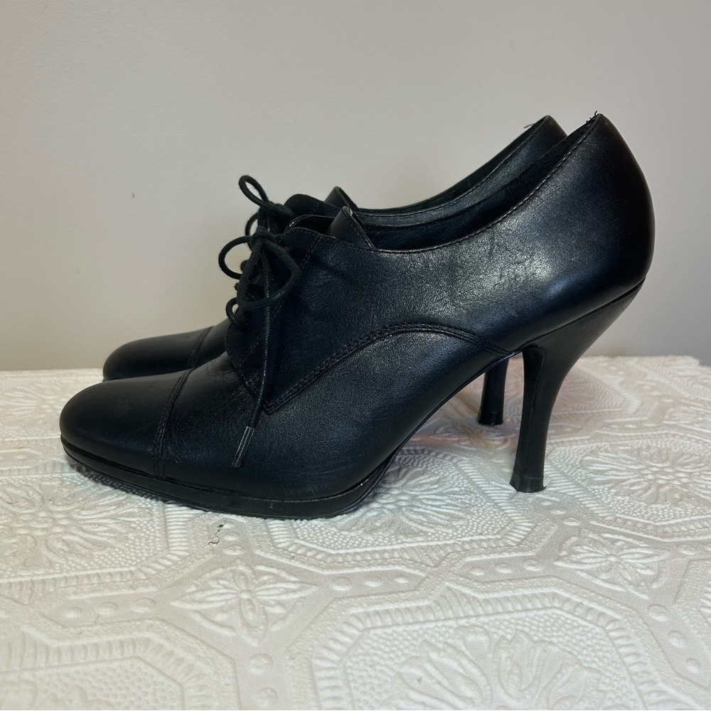 Pegabo Black Leather High Heel Shooties Sz 8.5 EUC - Picture 6 of 12